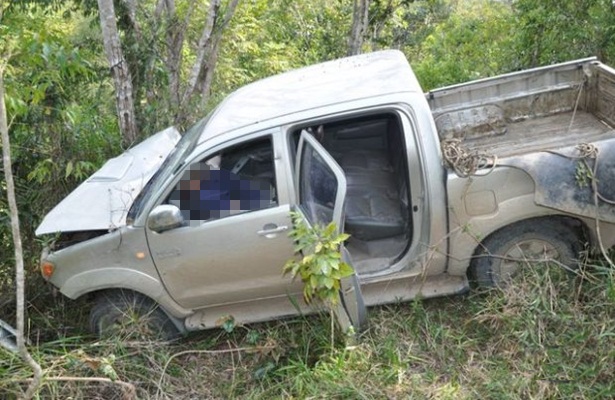 Ap&oacute;s o disparo, o carro do empres&aacute;rio caiu em uma ribanceira e bateu em uma &aacute;rvore. Peritos da Pol&iacute;cia Civil estiveram est&atilde;o investigando se a morte do empres&aacute;rio foi causada pelo tiro ou pelo acidente