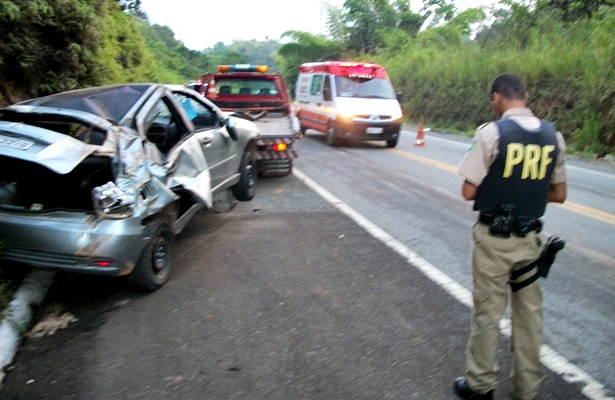 Segundo a PRF, quatro ocupantes do ve&iacute;culo apresentavam sinais de embriaguez