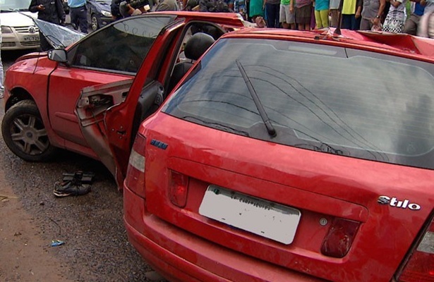 Segundo a pol&iacute;cia, a v&iacute;tima havia sido sequestrada momentos antes de acontecer o acidente. O suspeito do crime morreu no local.