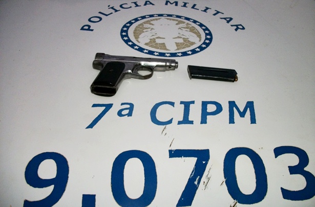 Arma apreendida com o elemento