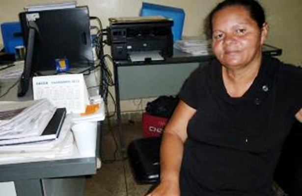 Maria de F&aacute;tima, vizinha da v&iacute;tima, cofessou o crime. Segundo um amigo da fam&iacute;lia de J&uacute;lia, a motiva&ccedil;&atilde;o do crime pode ter sido inveja
