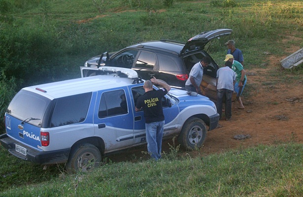 Agentes civis da delegacia de Itabela estiveram no local e fizeram o levantamento cadav&eacute;rico e a libera&ccedil;&atilde;o do corpo