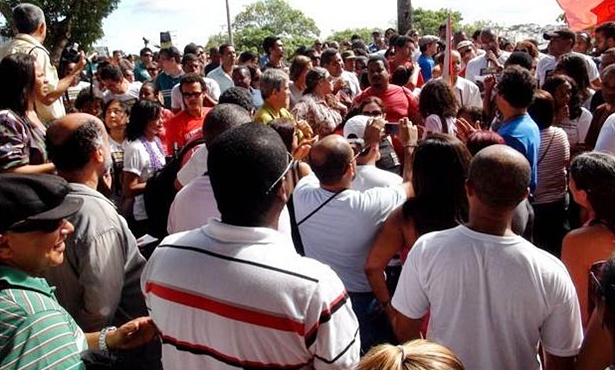Assembleia foi realizada na manh&atilde; desta ter&ccedil;a, no Centro Administrativo (Foto: Egi Santana/G1)