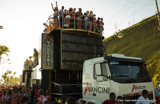 Novo trio Avancini no carnaval de Salvador
