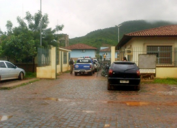Do total de 170 internos, apenas 90 continuaram no local que tem capacidade para 30 pessoas