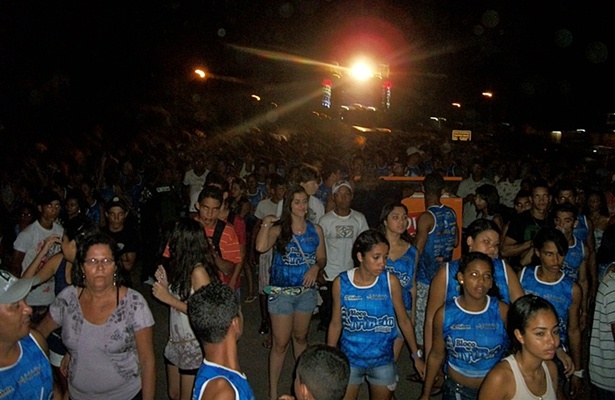 Centenas de pessoas de todas as idades prestigiaram o evento