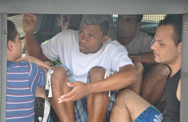 Somente presos do sexo masculino estão sendo transferidos da cadeia para o presídio, já que o mesmo não possui ala feminina (Foto: Gustavo Moreira/RADAR64)