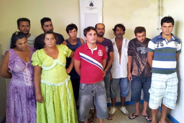 Foram apreendidos dez ciganos, entre eles, duas mulheres.