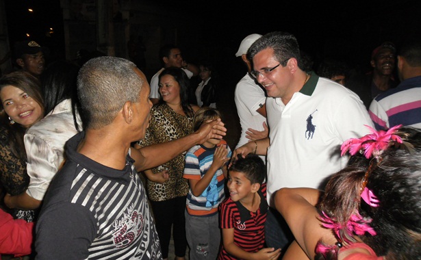 Junior Dap&eacute; foi recebido com empolga&ccedil;&atilde;o pela popula&ccedil;&atilde;o de Monte Pascoal