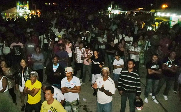 Centenas de dapezeiros compareceram ao evento