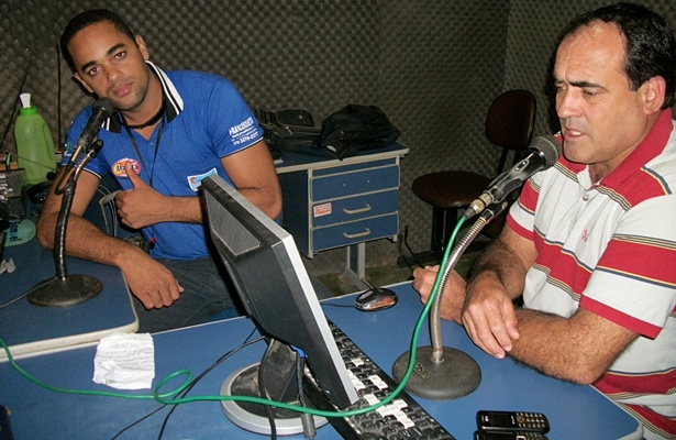 Durante o per&iacute;odo em que J. Alencar estiver afastado do r&aacute;dio, o radialista F&aacute;bio Prates ir&aacute; assumir o comando do programa "Giro de Not&iacute;cias"