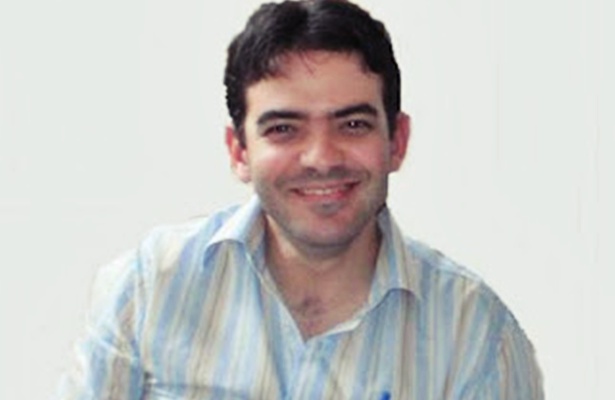 O m&eacute;dico Igor Porto Caldas, 31 anos, faleceu na &uacute;ltima segunda-feira (20) no Hospital S&atilde;o Rafael em Salvador, ap&oacute;s passar por diversas unidades m&eacute;dicas do Estado.