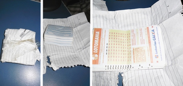 Ap&oacute;s envolver o dinhero em uma folha de papel, o estelionat&eacute;rio devolveu pacote semelhante, contendo apenas bilhetes de loteria, para a v&iacute;tima