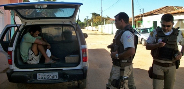 Jovane foi preso em uma ronda de rotina pelos policiais militares Alexandre, T&eacute;rcio e Rosemberg