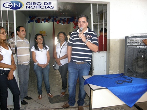Prefeito J&uacute;nior Dap&eacute; , na Escola Lions Club de Itabela