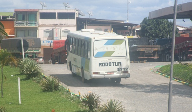 Momento em que os ônibus chegaram à Itabela