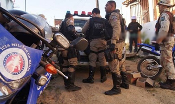 Os policiais cumpriram 42 mandados de busca e apreens&atilde;o e dez mandados de pris&atilde;o