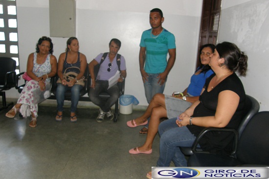 &ldquo;somos filiados e temos o direito por Lei de ser assistido pelo nosso sindicato, que est&aacute; se colocando inteiramente ao lado do Prefeito e n&atilde;o da categoria&rdquo;.