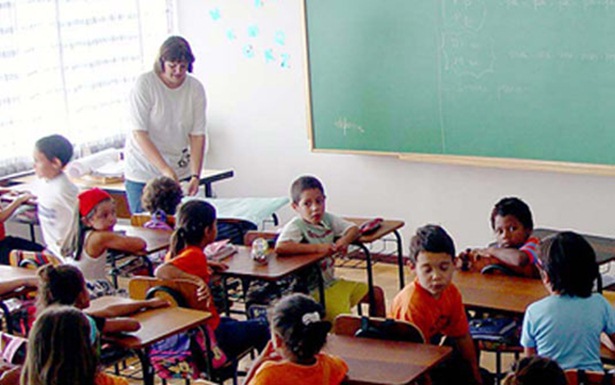 A composi&ccedil;&atilde;o do piso salarial leva em conta o custo anual por estudante. 