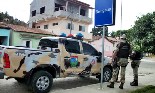 Adailton foi levado ainda com vida para o Hospital Municipal de Guaratinga, mas n&atilde;o resistiu e morreu minutos depois.