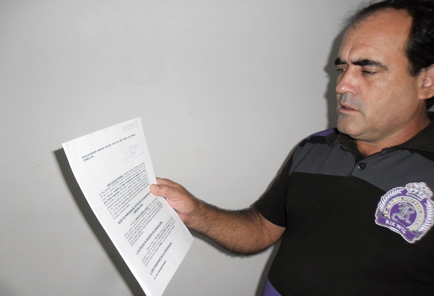 O radialista foi at&eacute; o Cart&oacute;rio Eleitoral de Itabela na tarde desta quinta (12) e entrou com o processo de impugna&ccedil;&atilde;o contra o atual prefeito Osvaldo Gomes Carib&eacute;