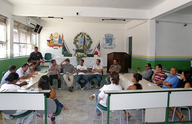 Representantes de entidades e da sociedade civil compareceram &agrave; reuni&atilde;o nesta quarta