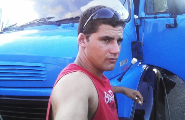 Quando a equipe de resgate chegou ao local Roberto j&aacute; estava morto (Foto: Arquivo pessoal)