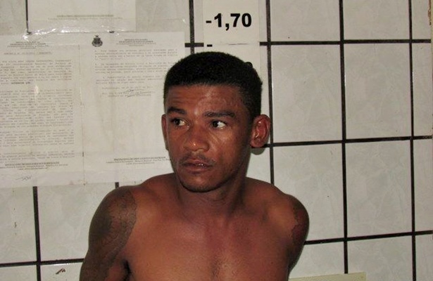 Irineu, que j&aacute; tinha sido preso por porte ilegal de arma de fogo, dessa vez foi autuado em flagrante por tr&aacute;fico de drogas (Fotos: Radar64)