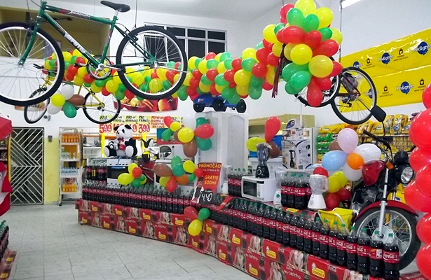 Dezenas de pr&ecirc;mios foram sorteados durante todo o dia