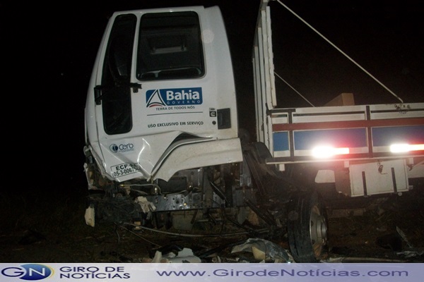 O caminh�o que pertence a Companhia de Engenharia Ambiental e Recursos H�dricos da Bahia .