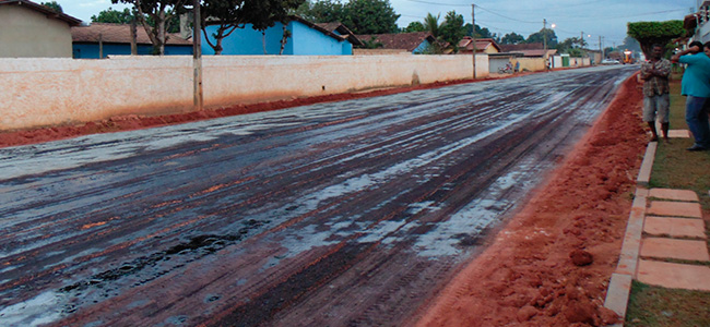 Prefeitura reinicia obras de pavimenta��o asf�ltica no centro da cidade. Foto: Igor Almeida / Giro de not�cias
